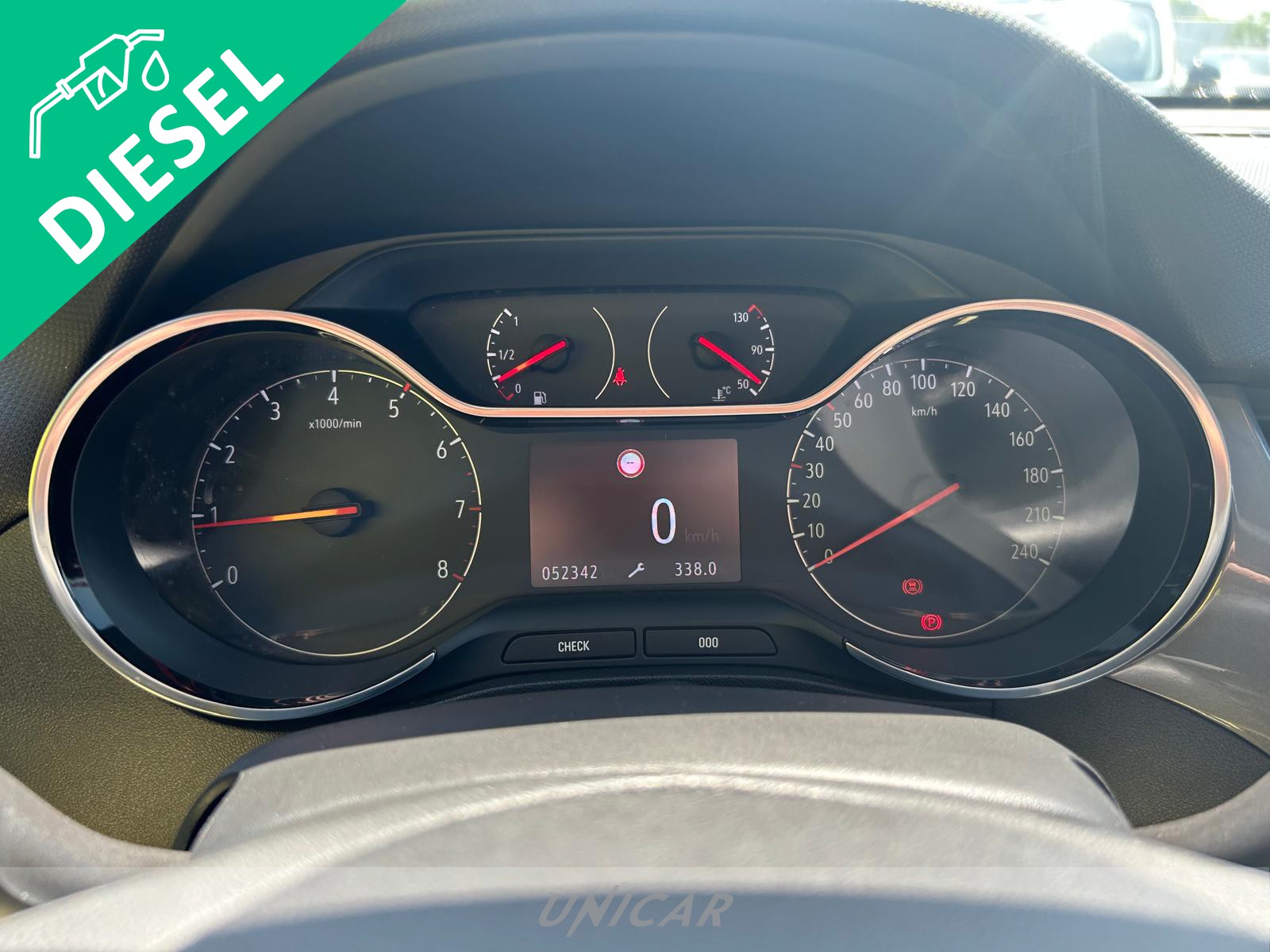 UNICAR Opel Crossland