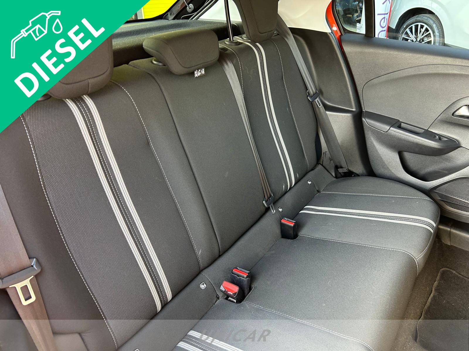 UNICAR Opel Corsa