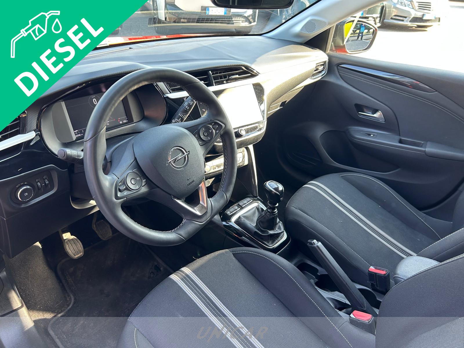 UNICAR Opel Corsa