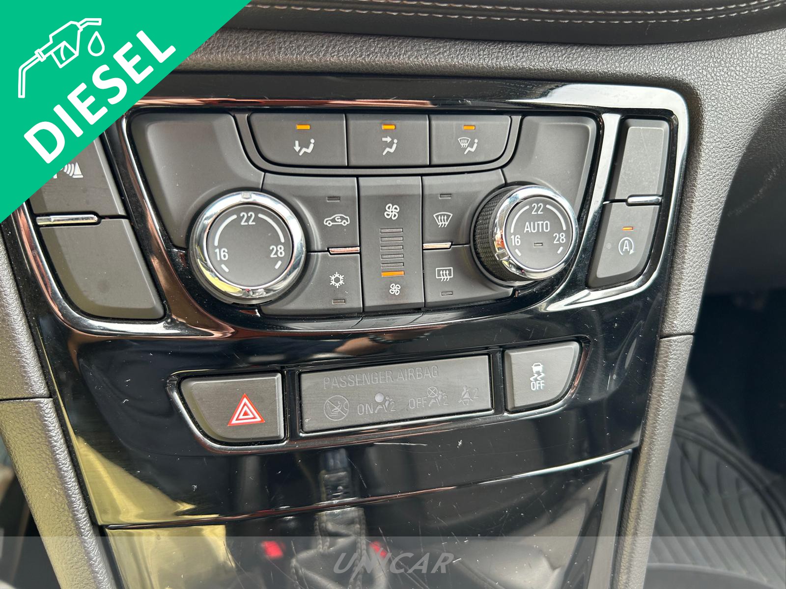 UNICAR Opel Mokka X