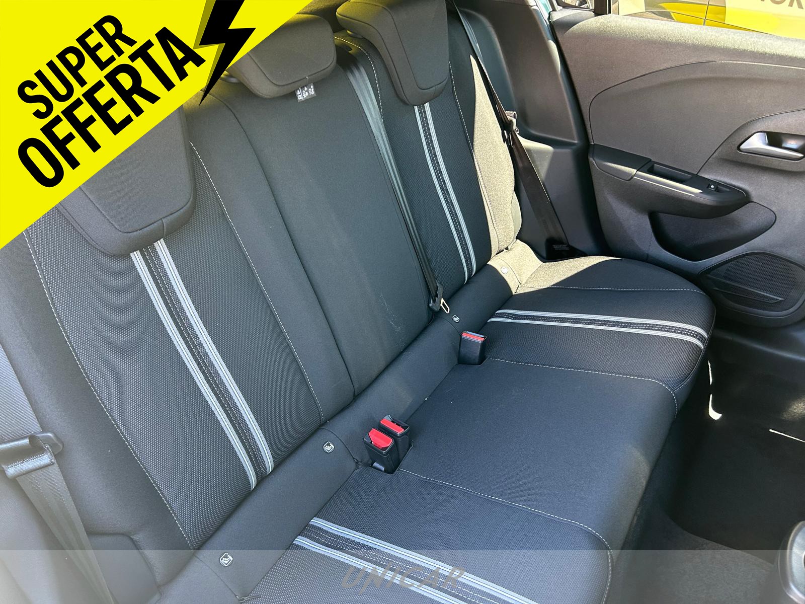 UNICAR Opel Corsa