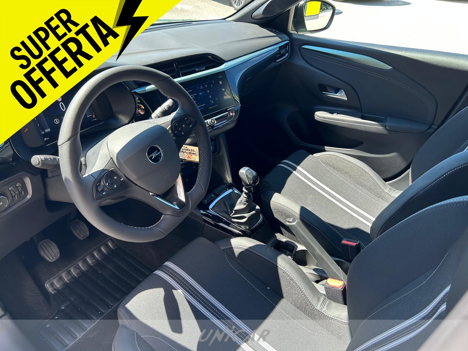 UNICAR Opel Corsa