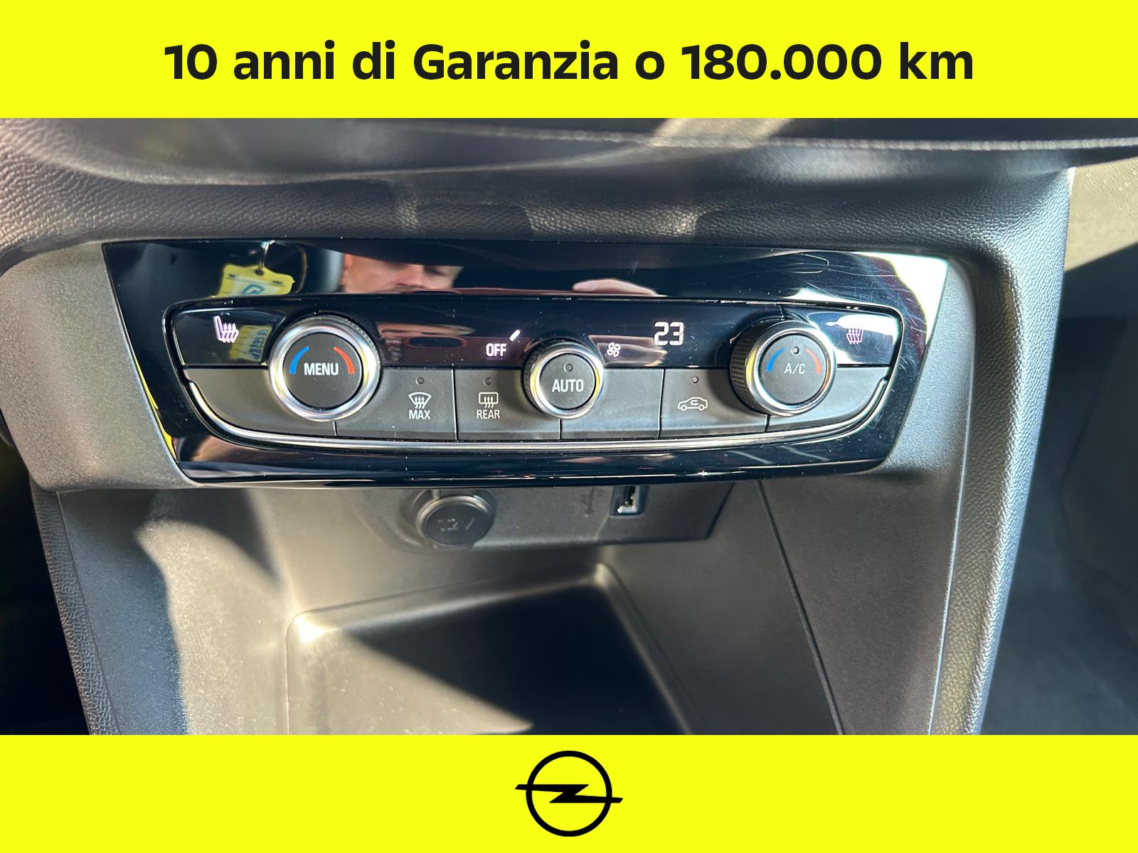 UNICAR Opel Corsa
