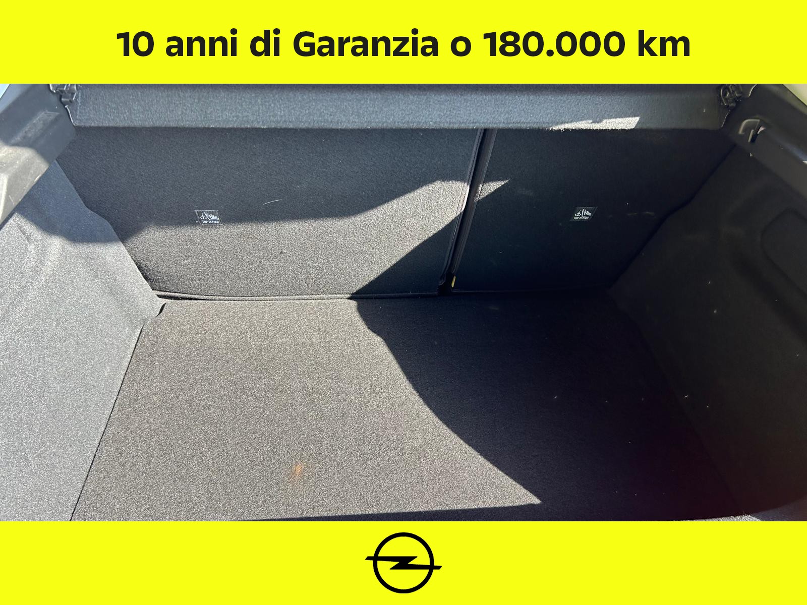 UNICAR Opel Corsa