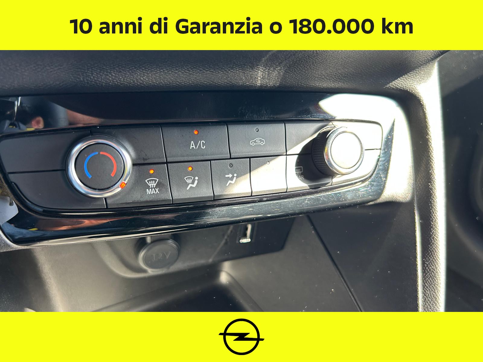 UNICAR Opel Corsa