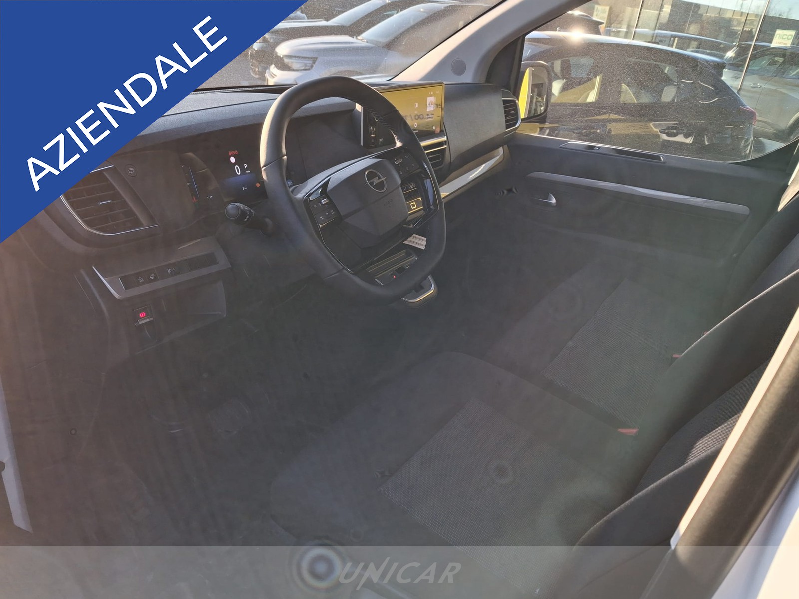 UNICAR Opel Zafira Life