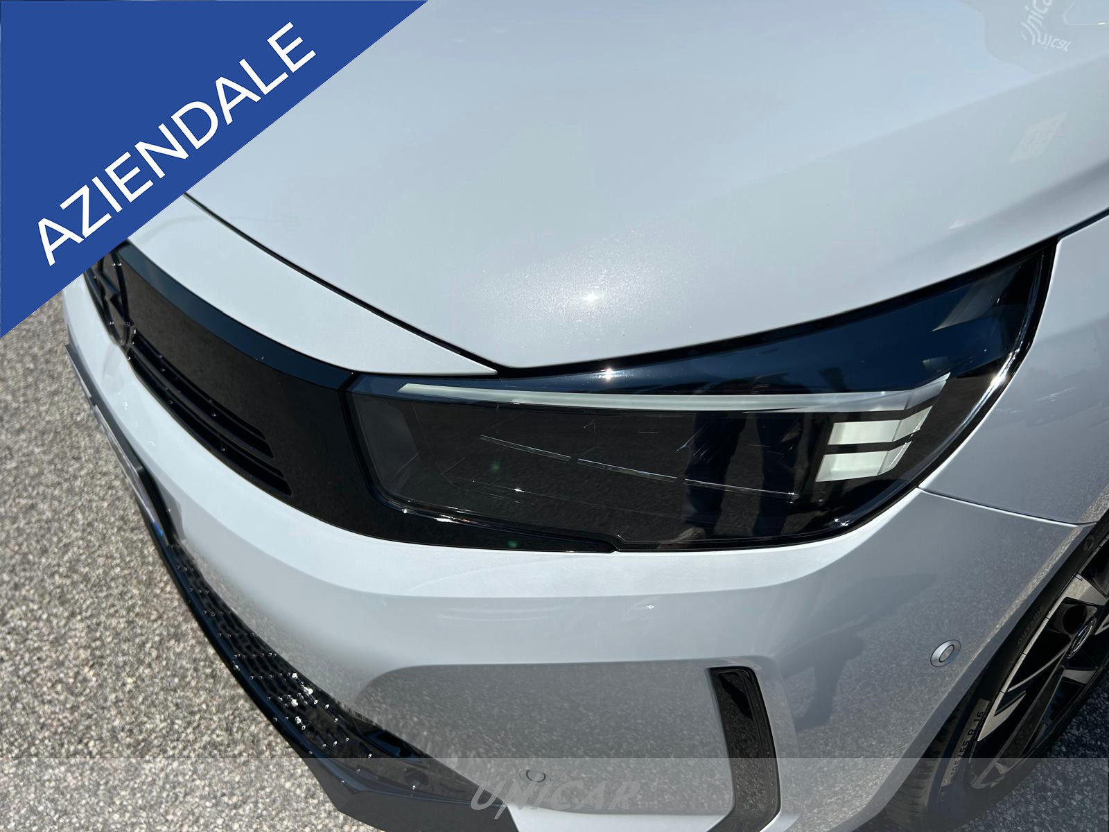 UNICAR Opel Corsa