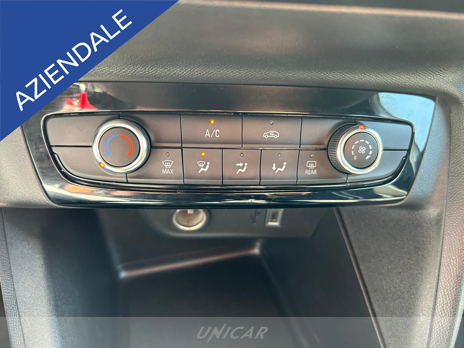 UNICAR Opel Corsa