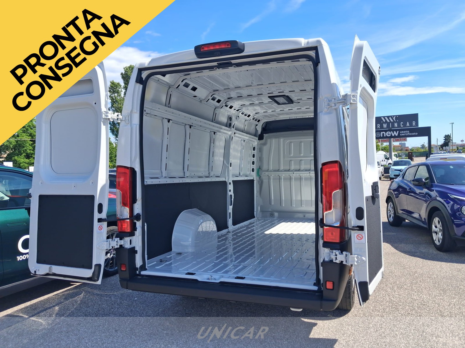 UNICAR Opel Movano