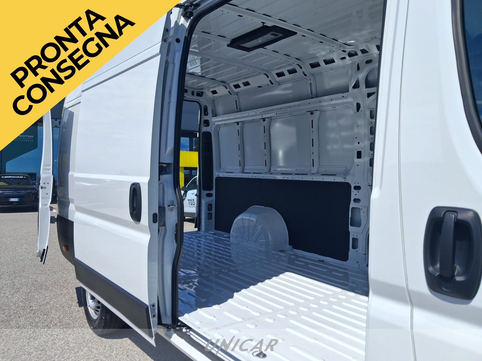 UNICAR Opel Movano