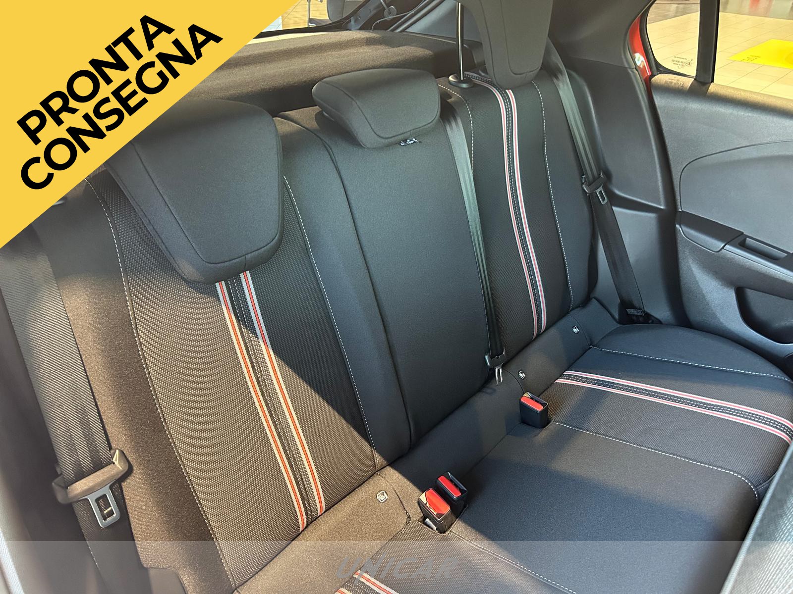 UNICAR Opel Corsa