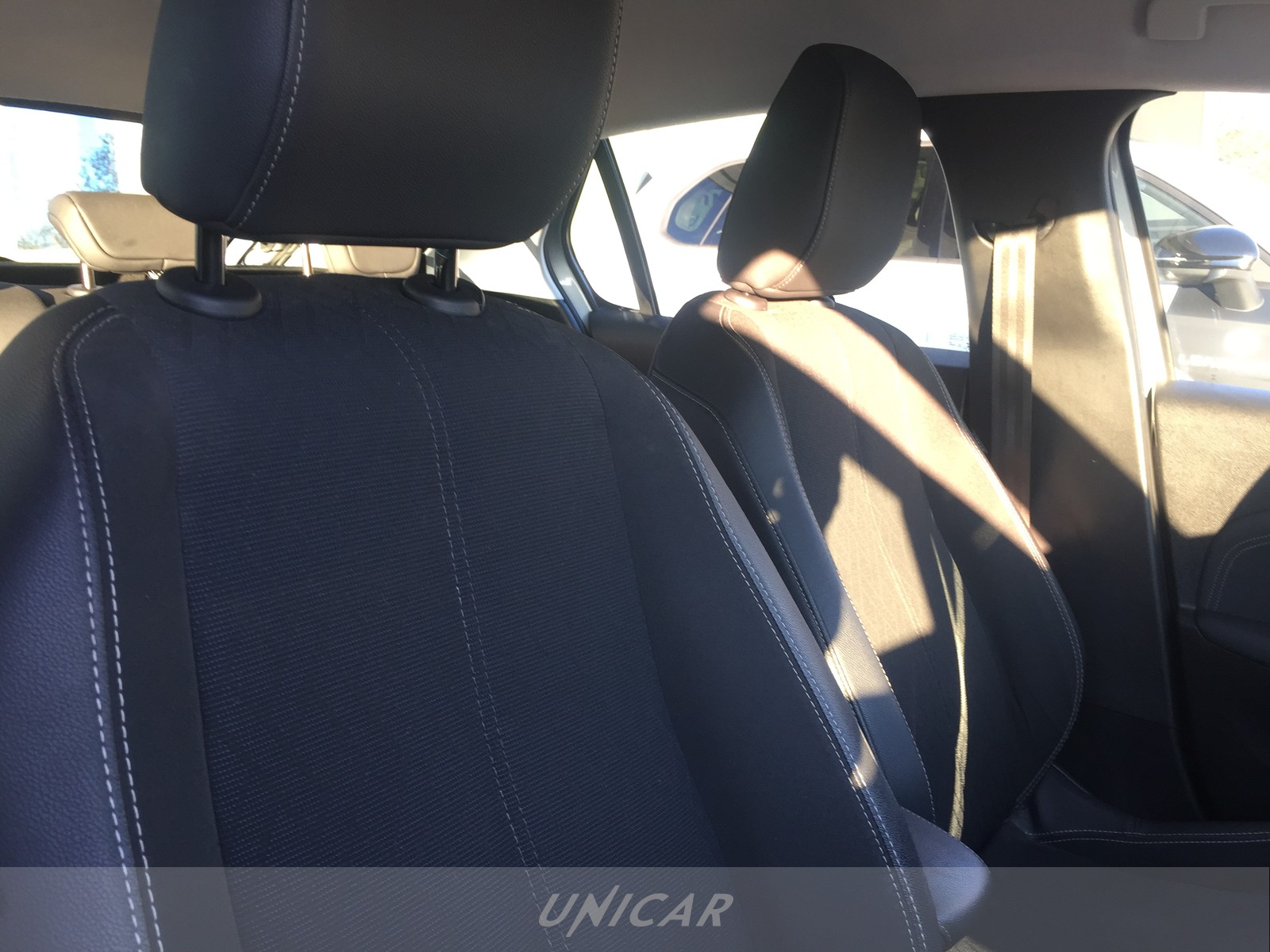 UNICAR Opel Corsa