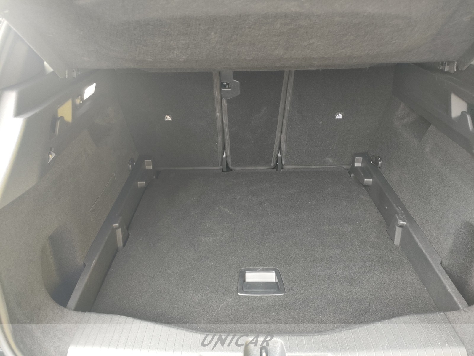 UNICAR Opel Grandland X