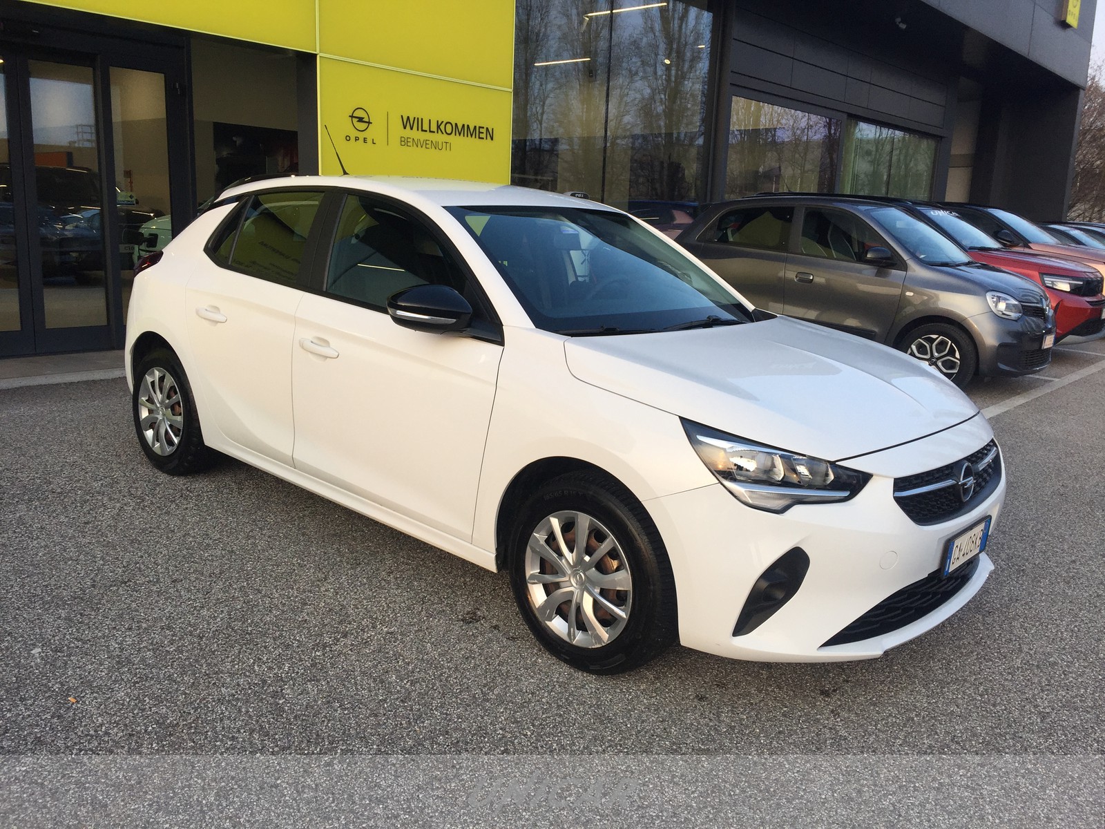 UNICAR Opel Corsa