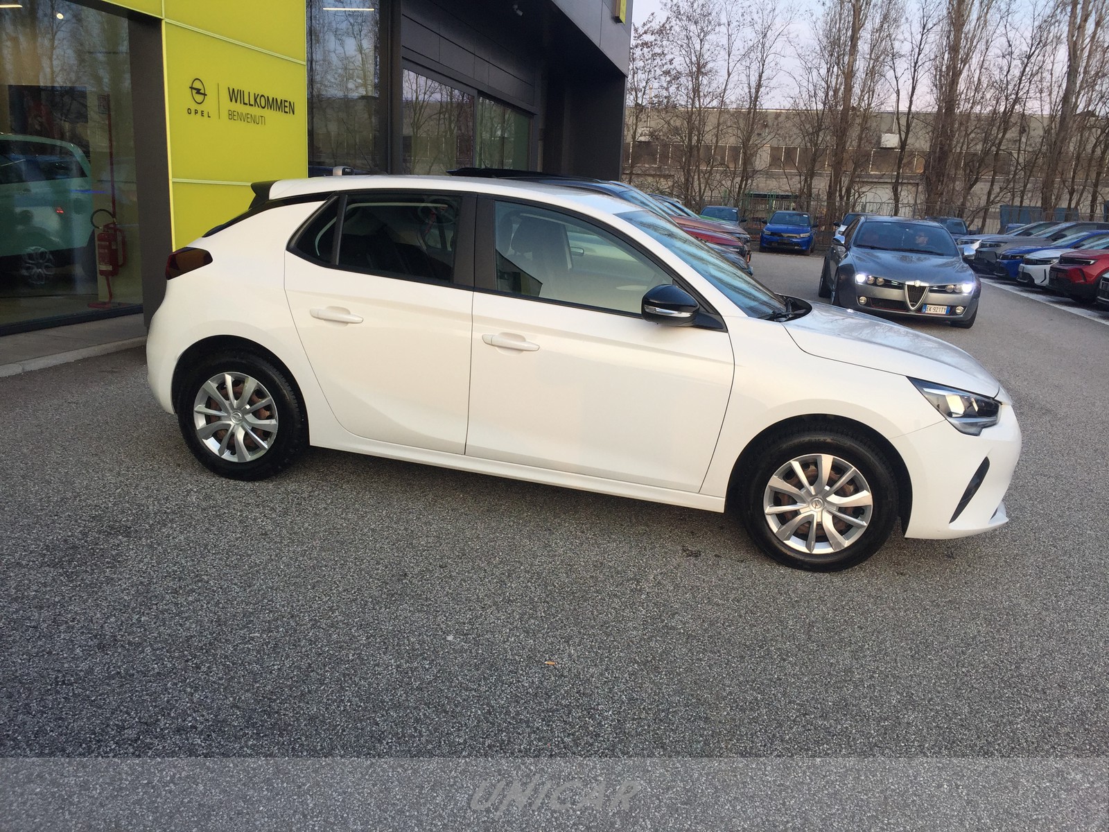 UNICAR Opel Corsa