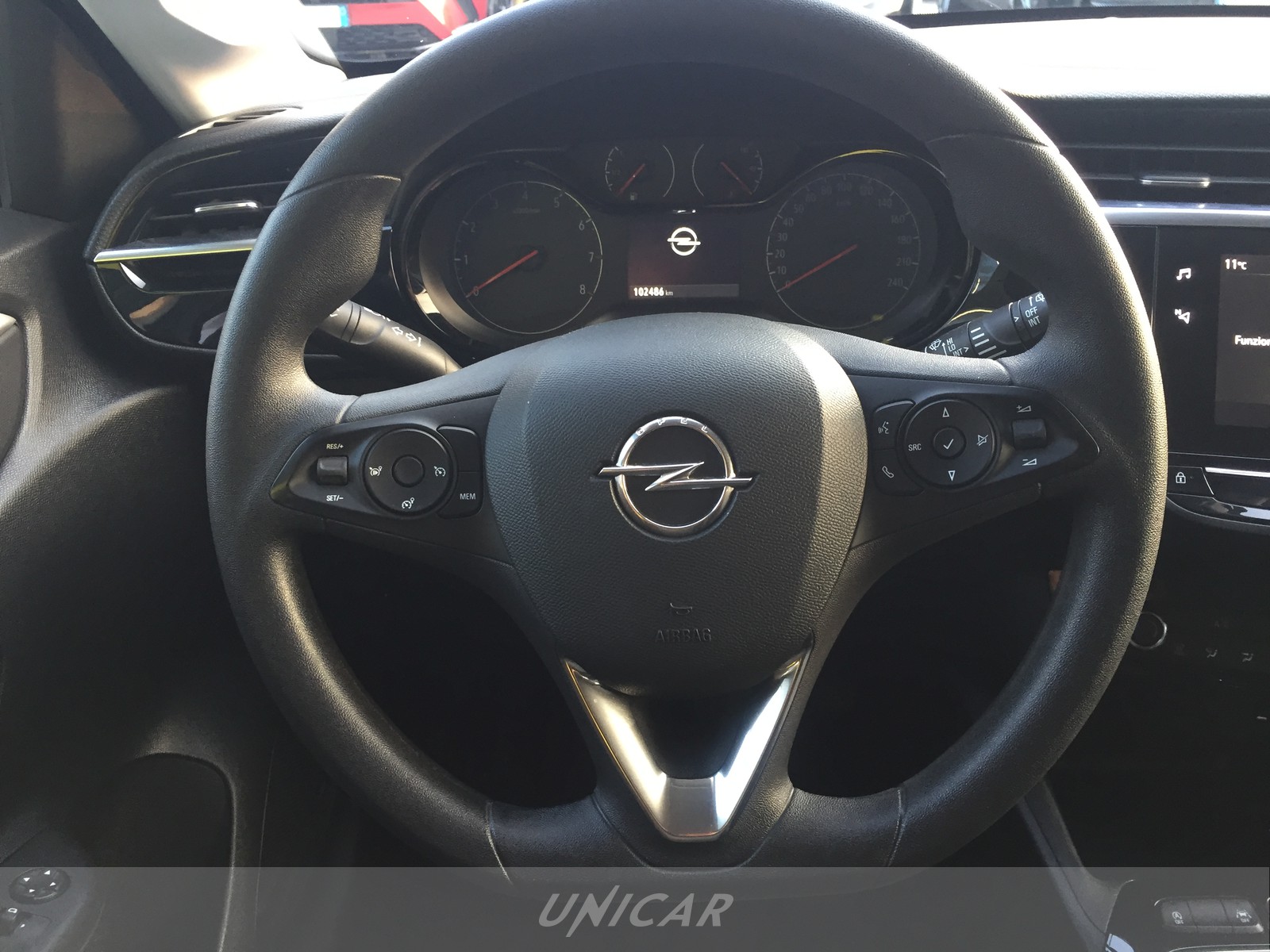 UNICAR Opel Corsa