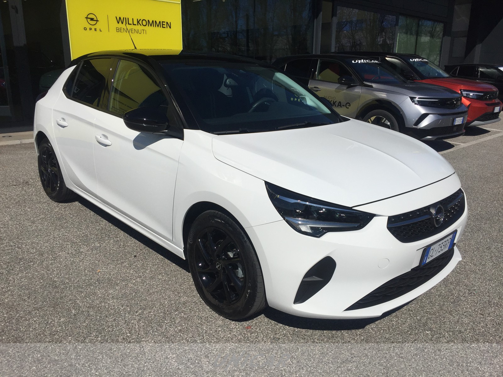 UNICAR Opel Corsa