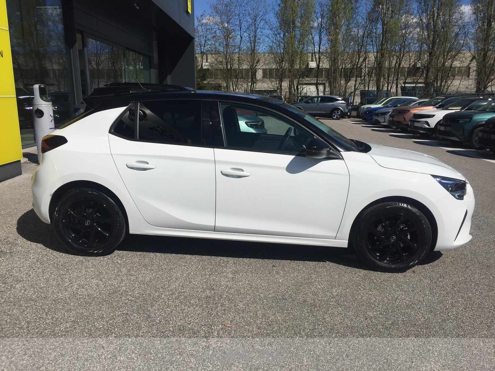 UNICAR Opel Corsa