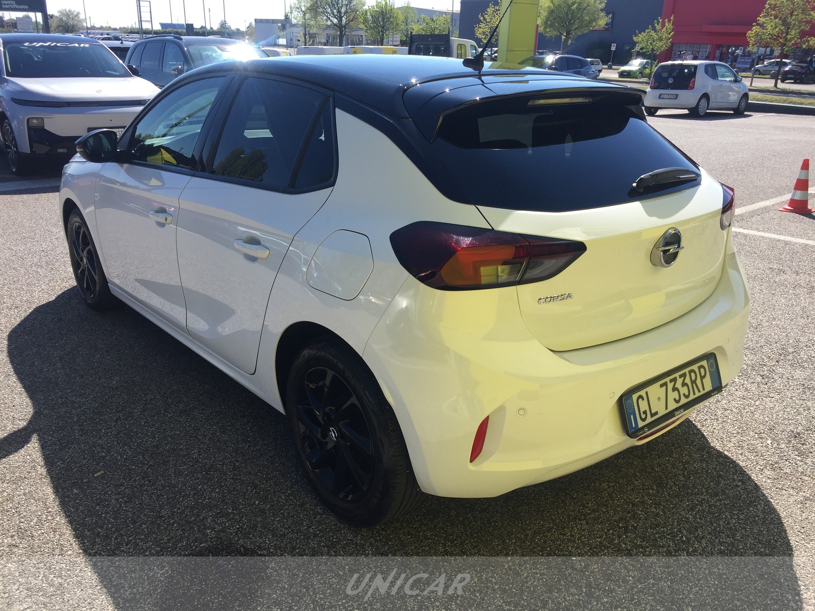 UNICAR Opel Corsa