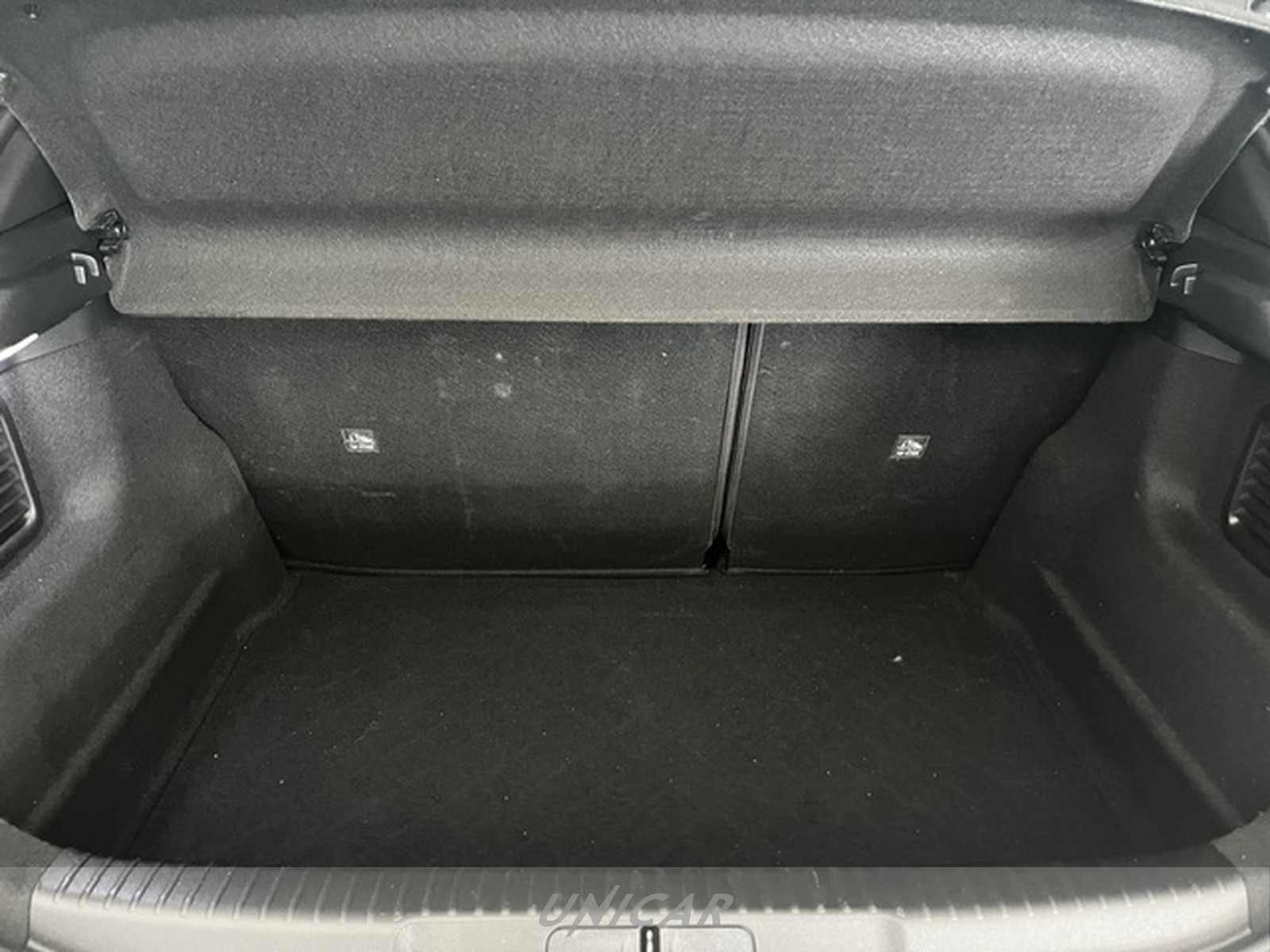 UNICAR Opel Mokka
