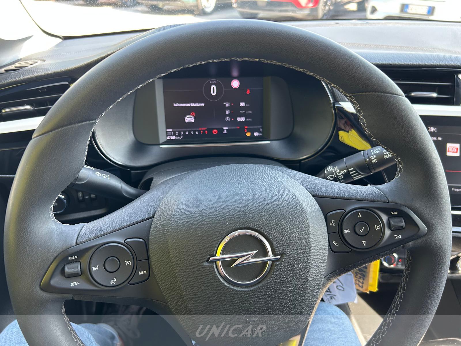UNICAR Opel Corsa