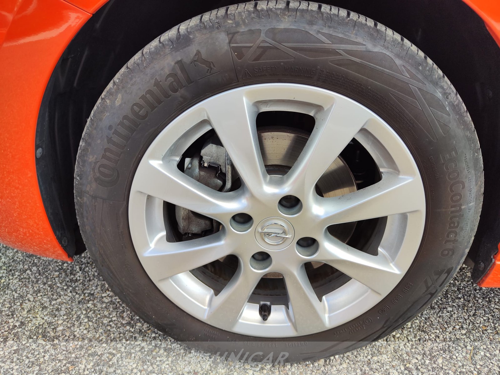 UNICAR Opel Corsa