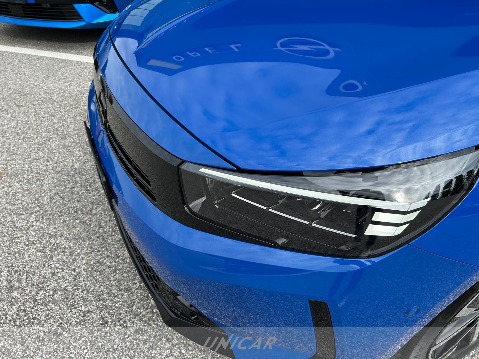 UNICAR Opel Corsa