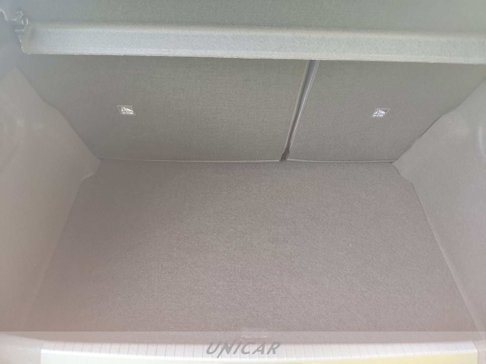 UNICAR Opel Corsa