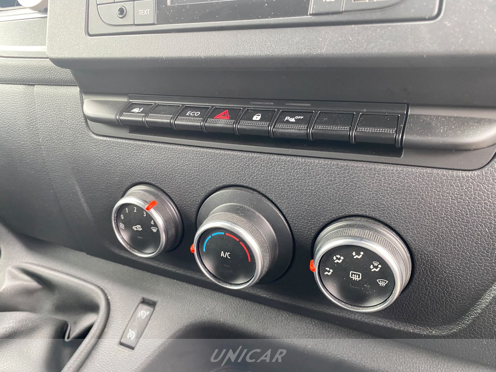 UNICAR Opel Movano
