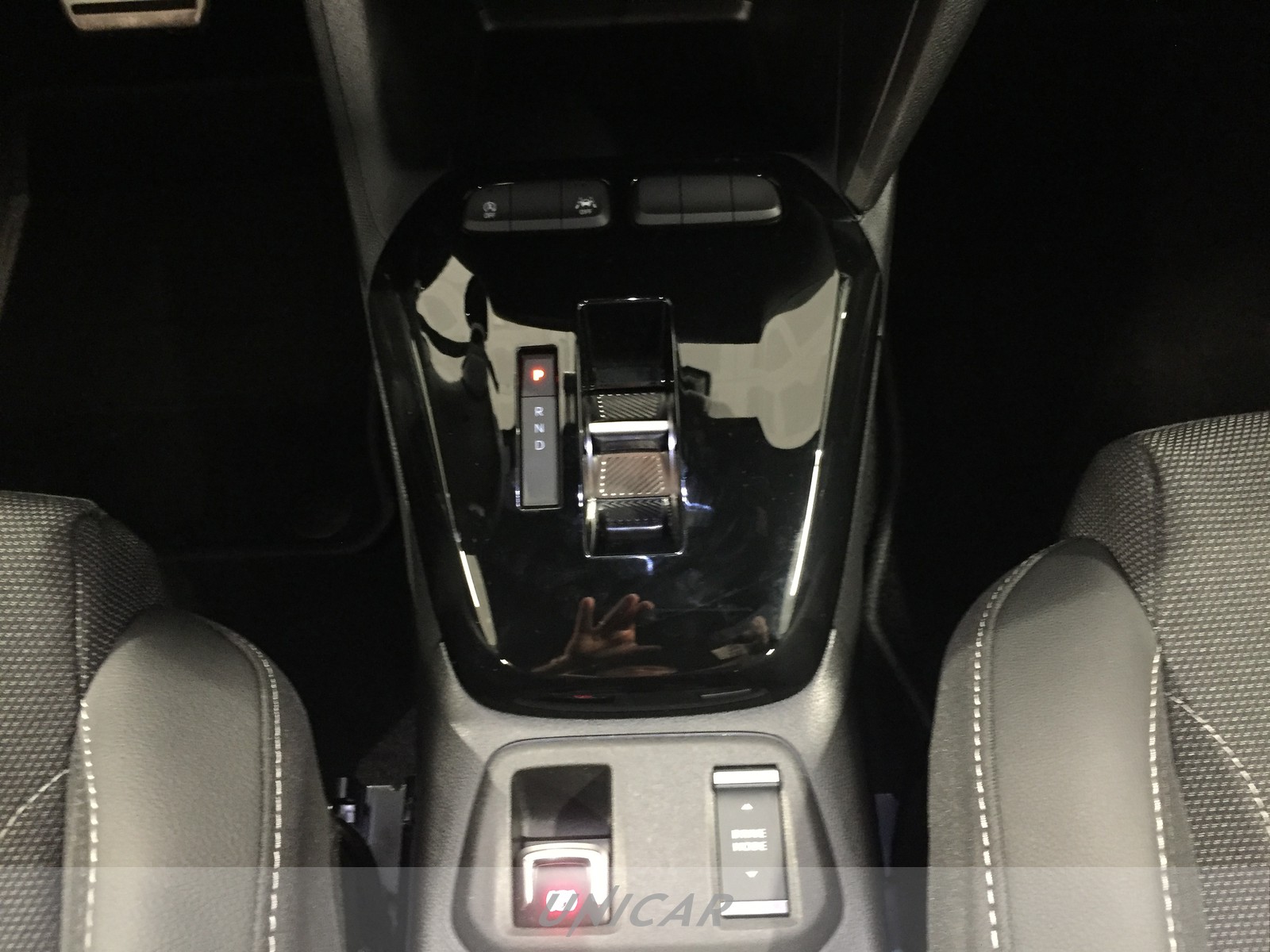 UNICAR Opel Corsa