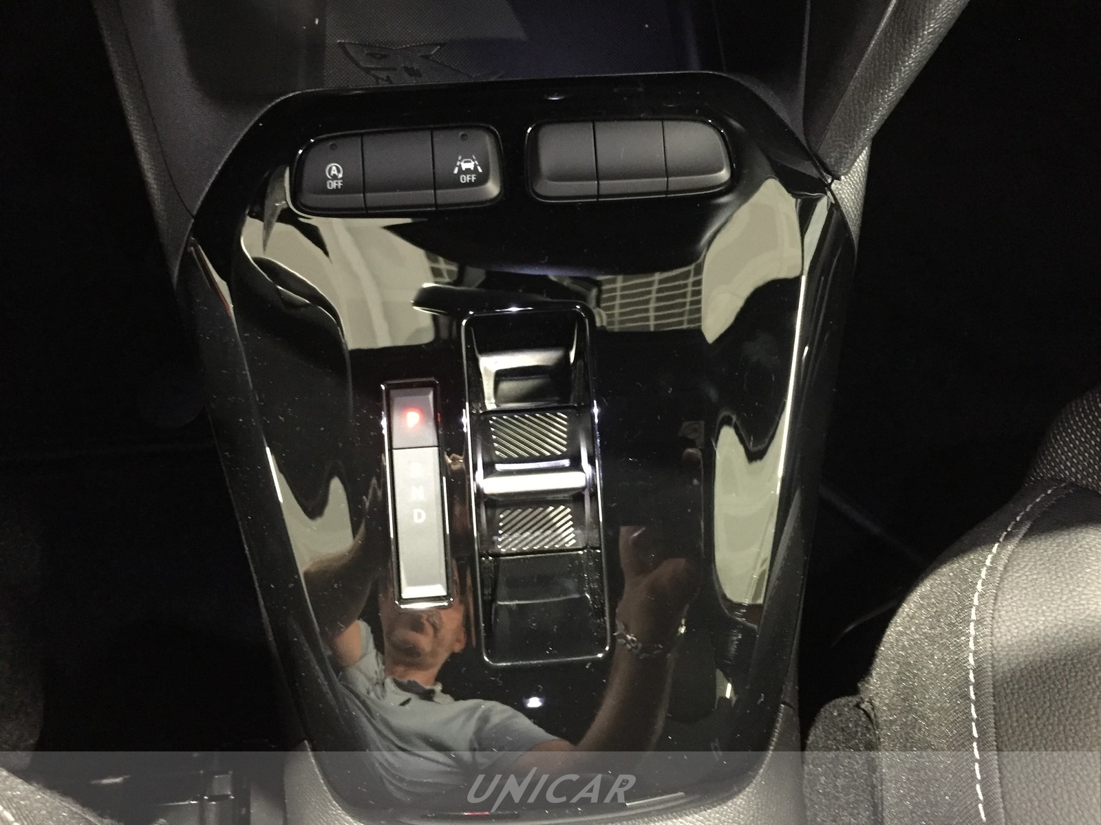 UNICAR Opel Corsa