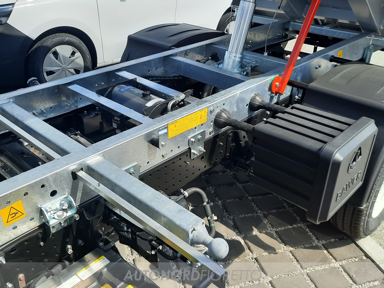 AUTONORD Isuzu M27