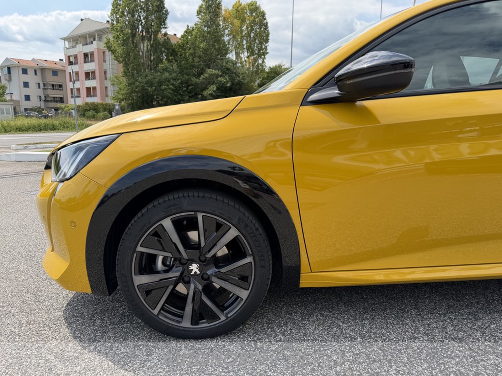 AUTONORD Peugeot 208