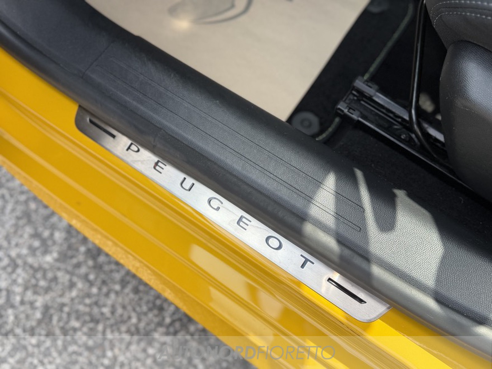 AUTONORD Peugeot 208