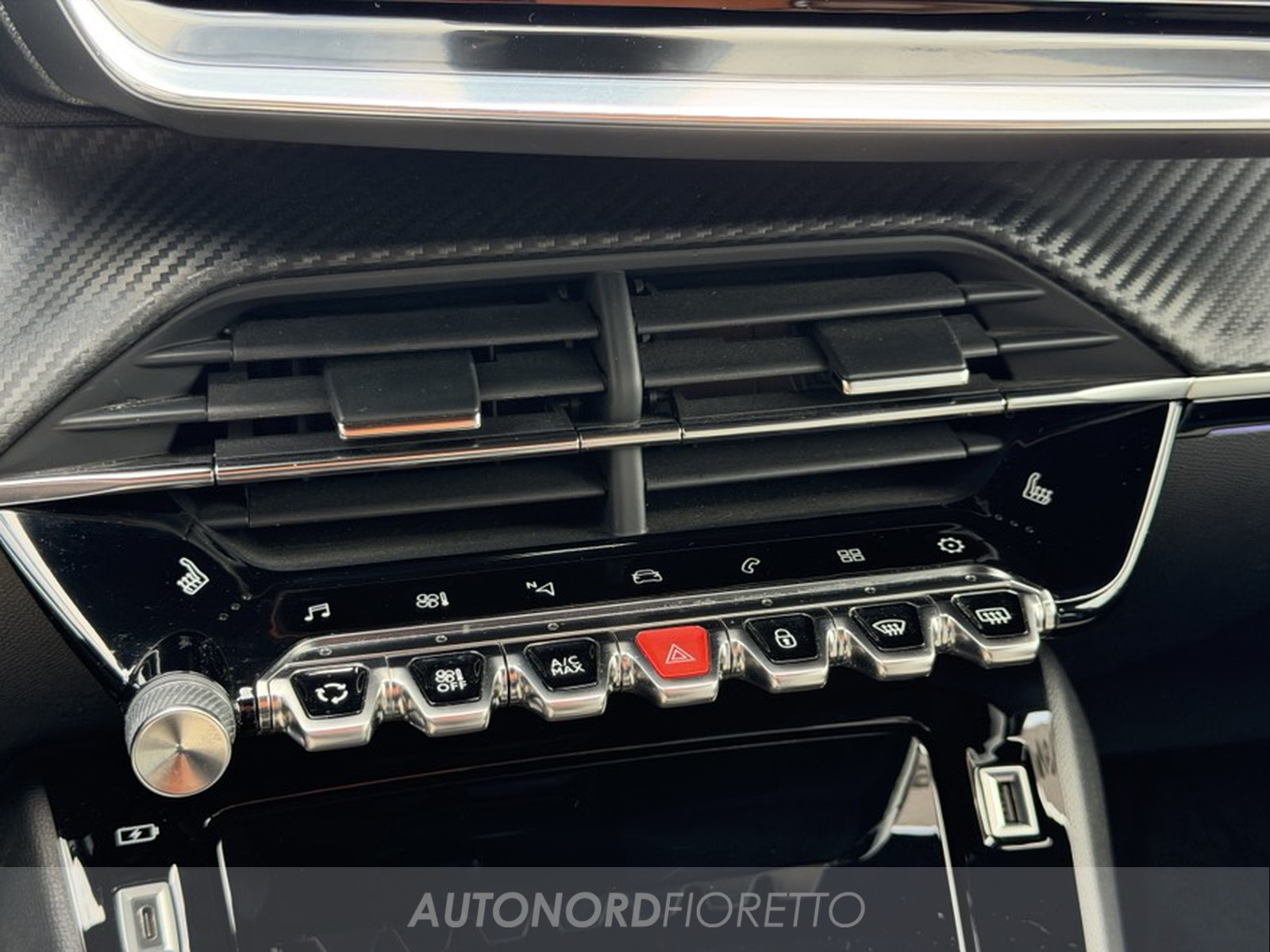 AUTONORD Peugeot 208