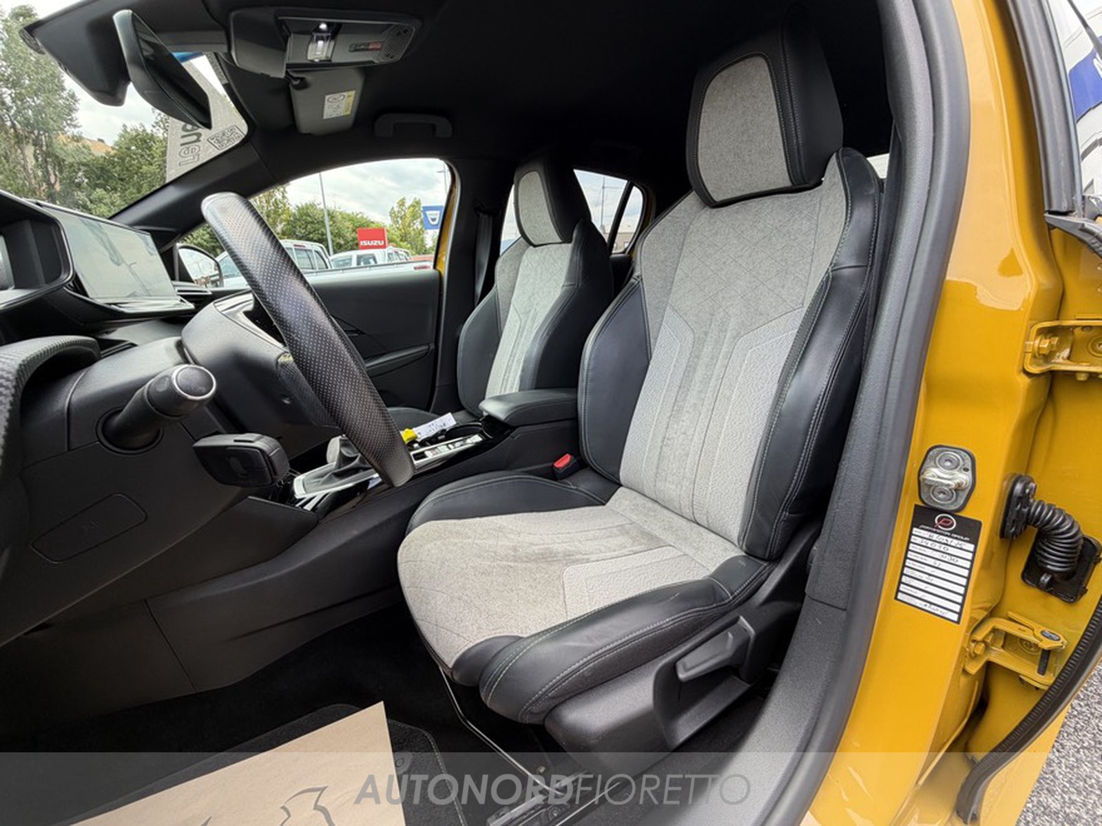 AUTONORD Peugeot 208
