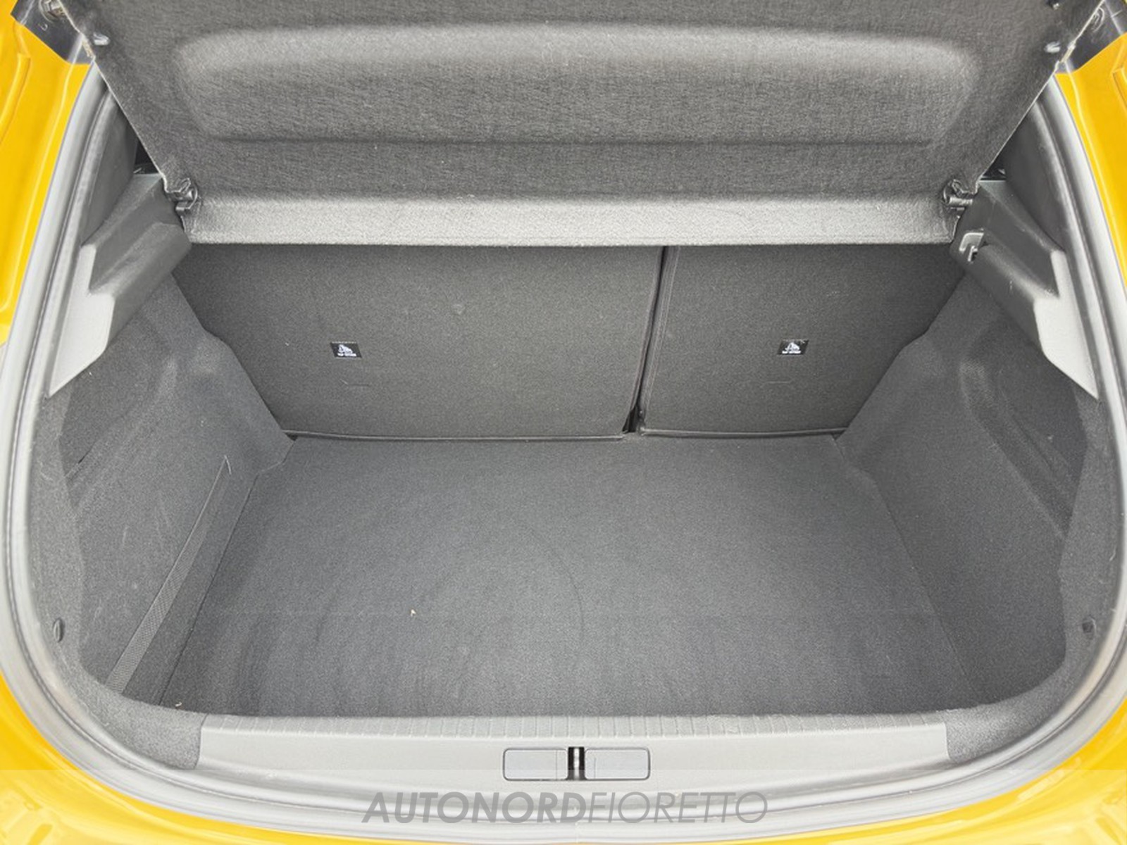AUTONORD Peugeot 208