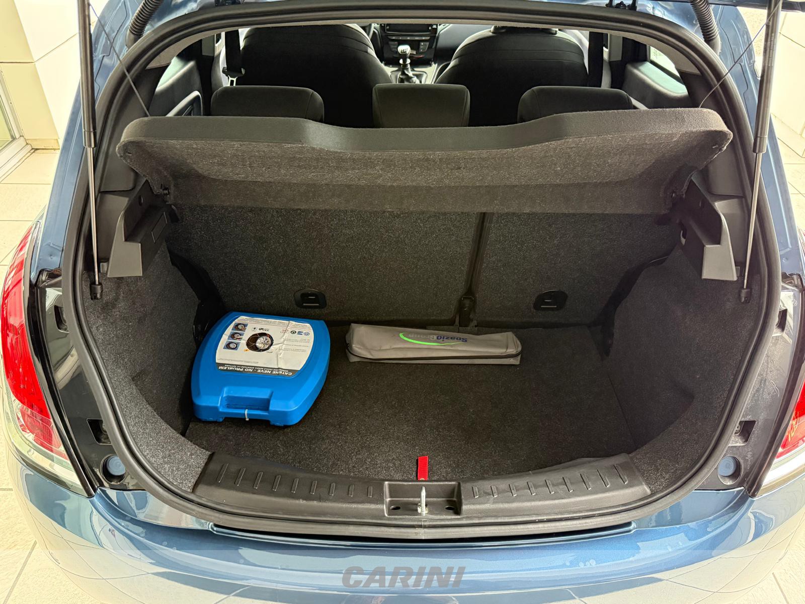 CARINI Lancia Ypsilon