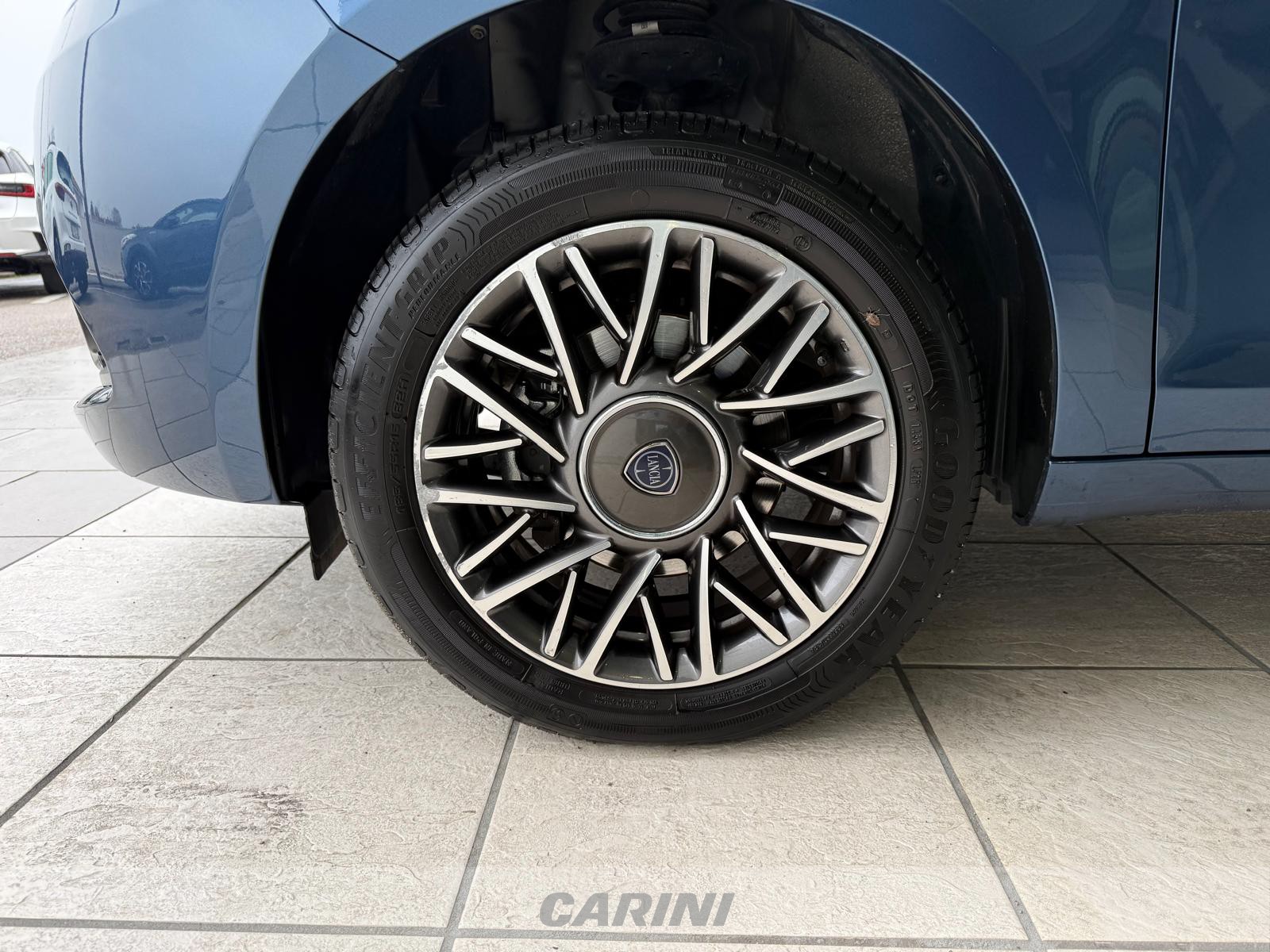 CARINI Lancia Ypsilon