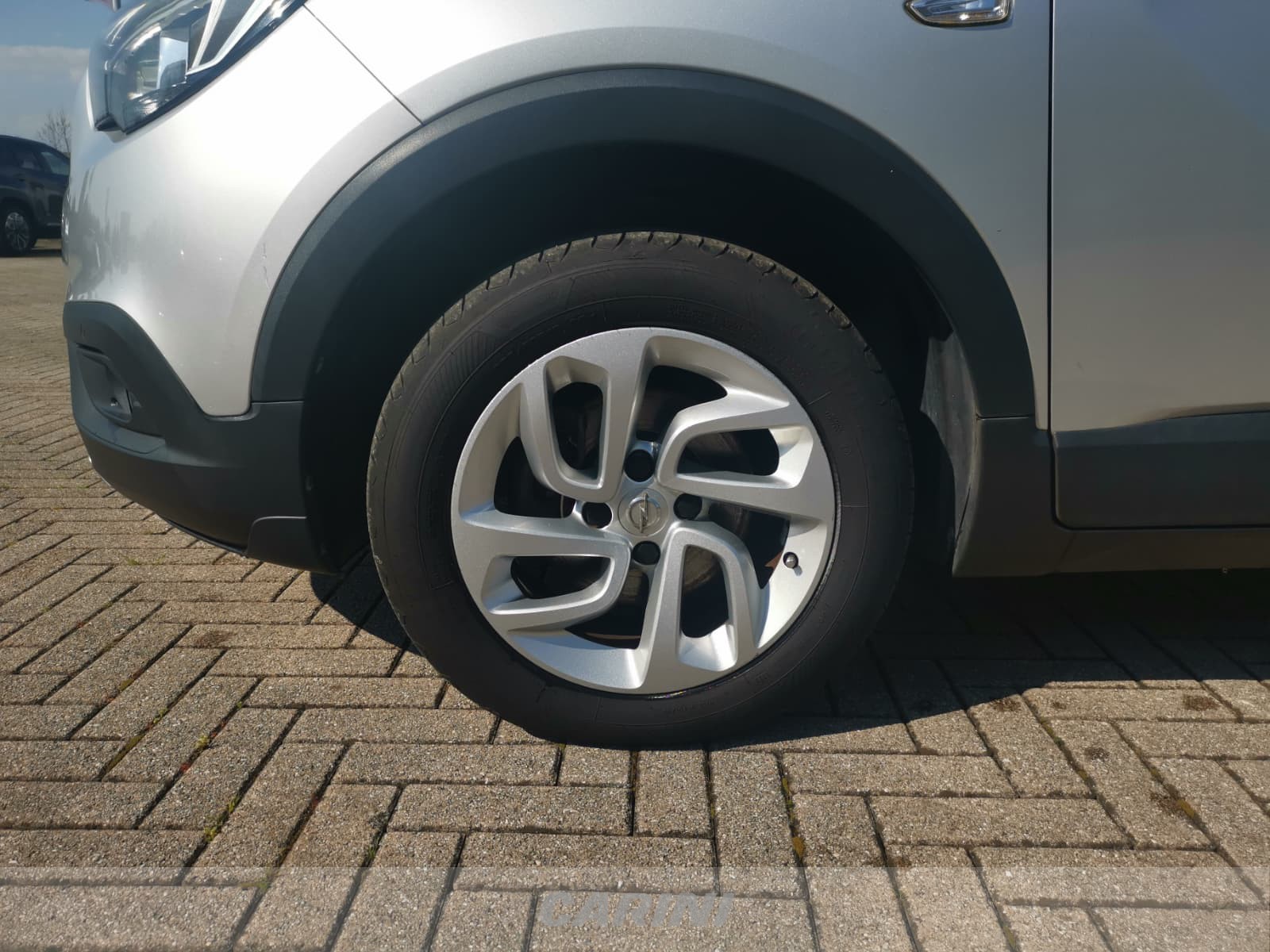 CARINI Opel Crossland X