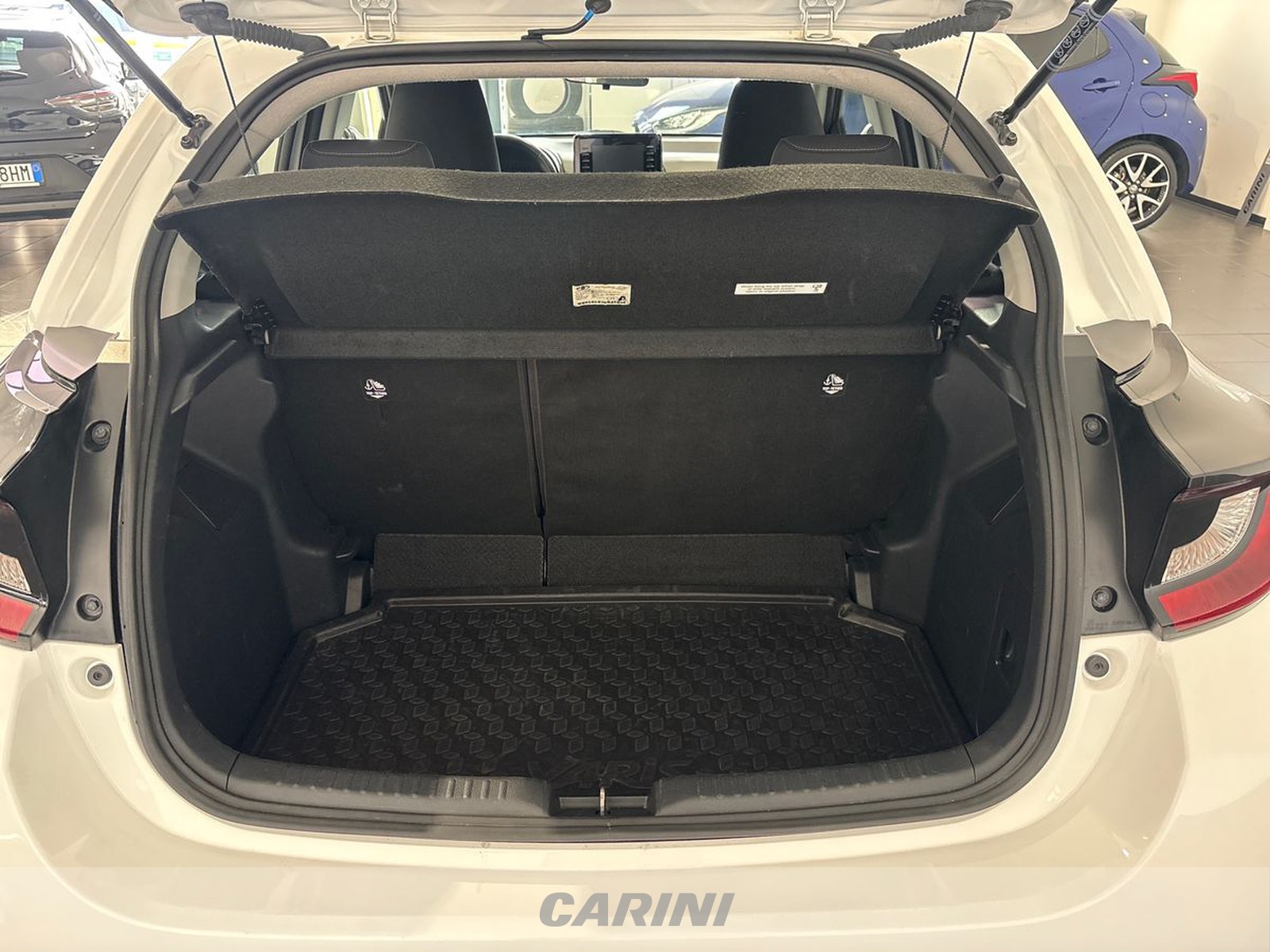 CARINI Toyota Yaris