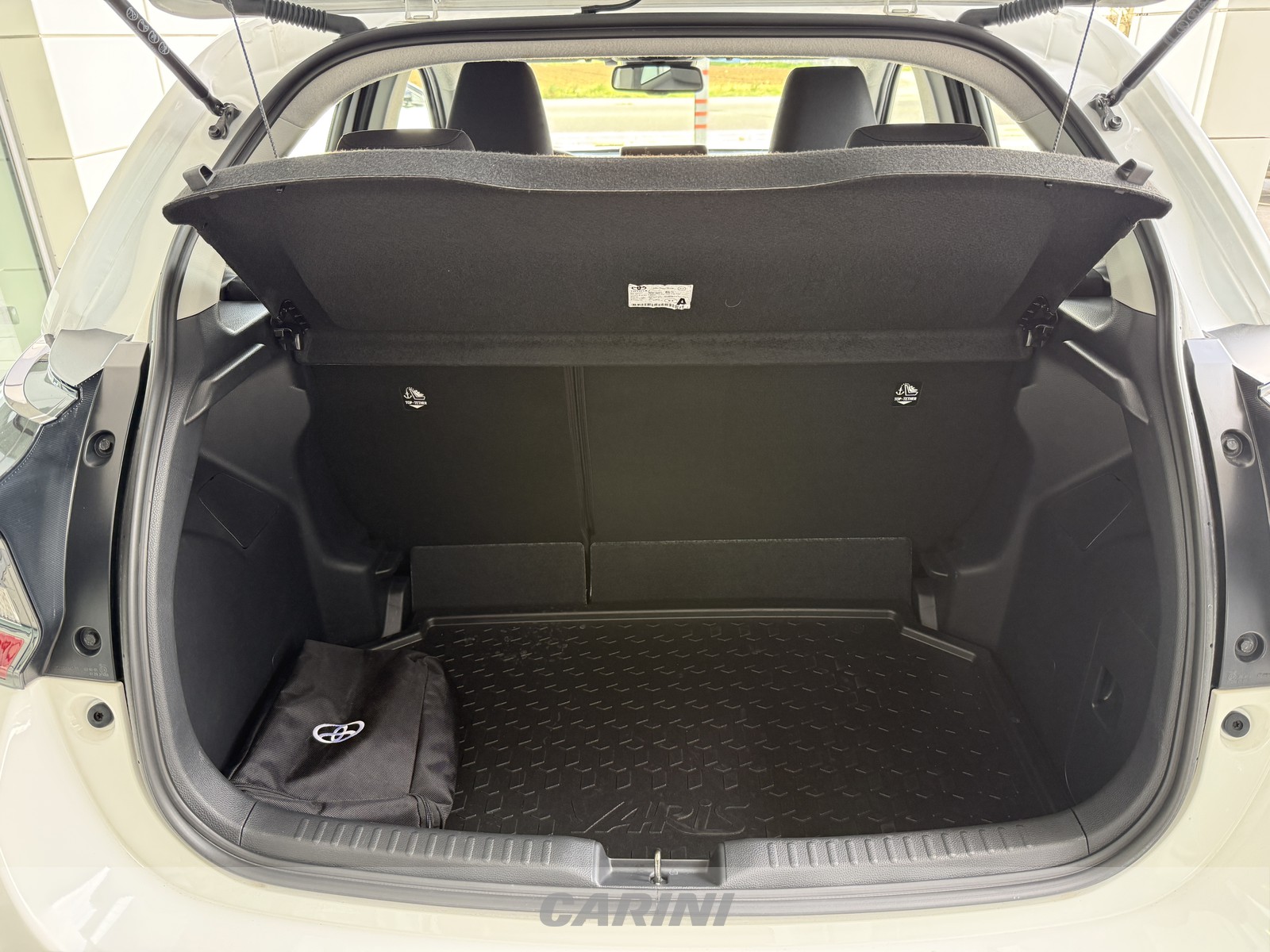 CARINI Toyota Yaris