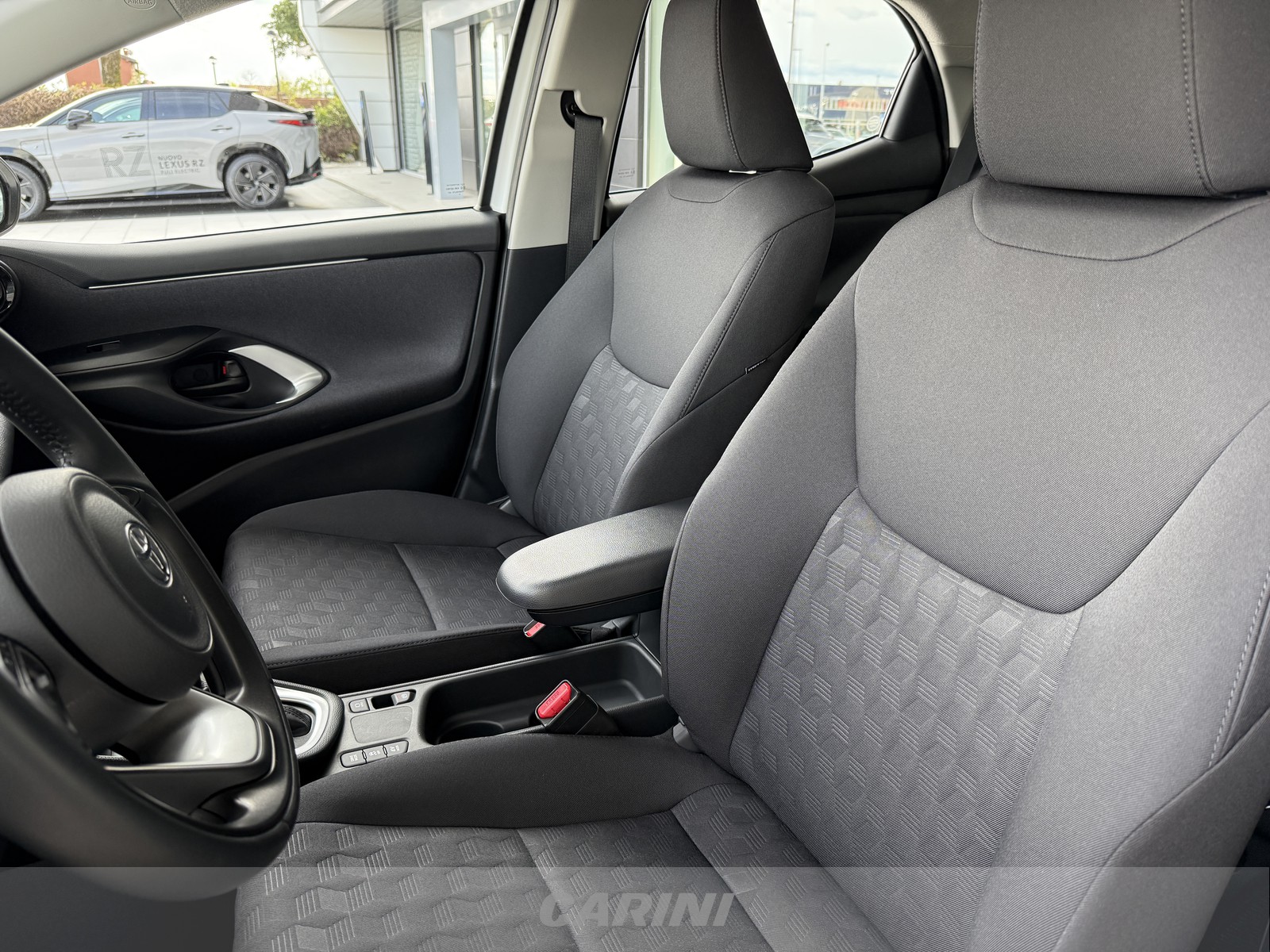 CARINI Toyota Yaris