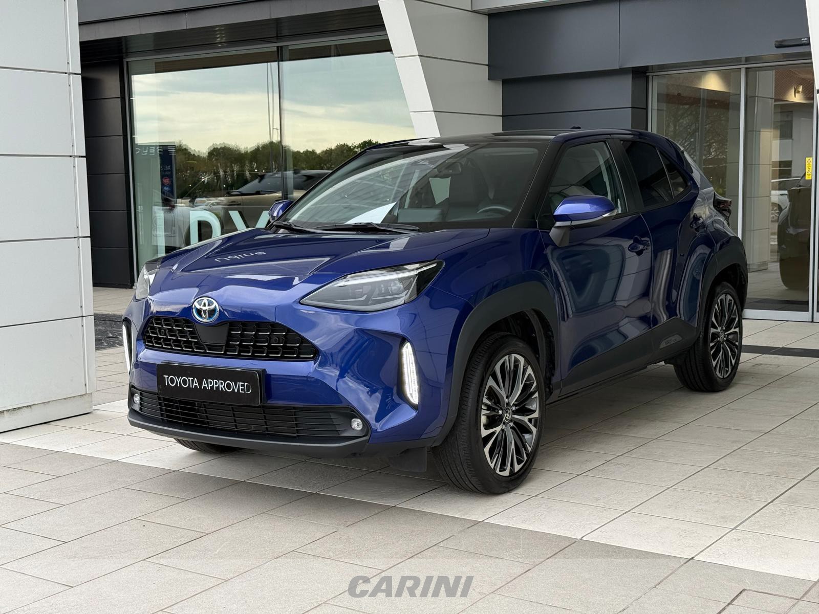 CARINI Toyota yaris cross