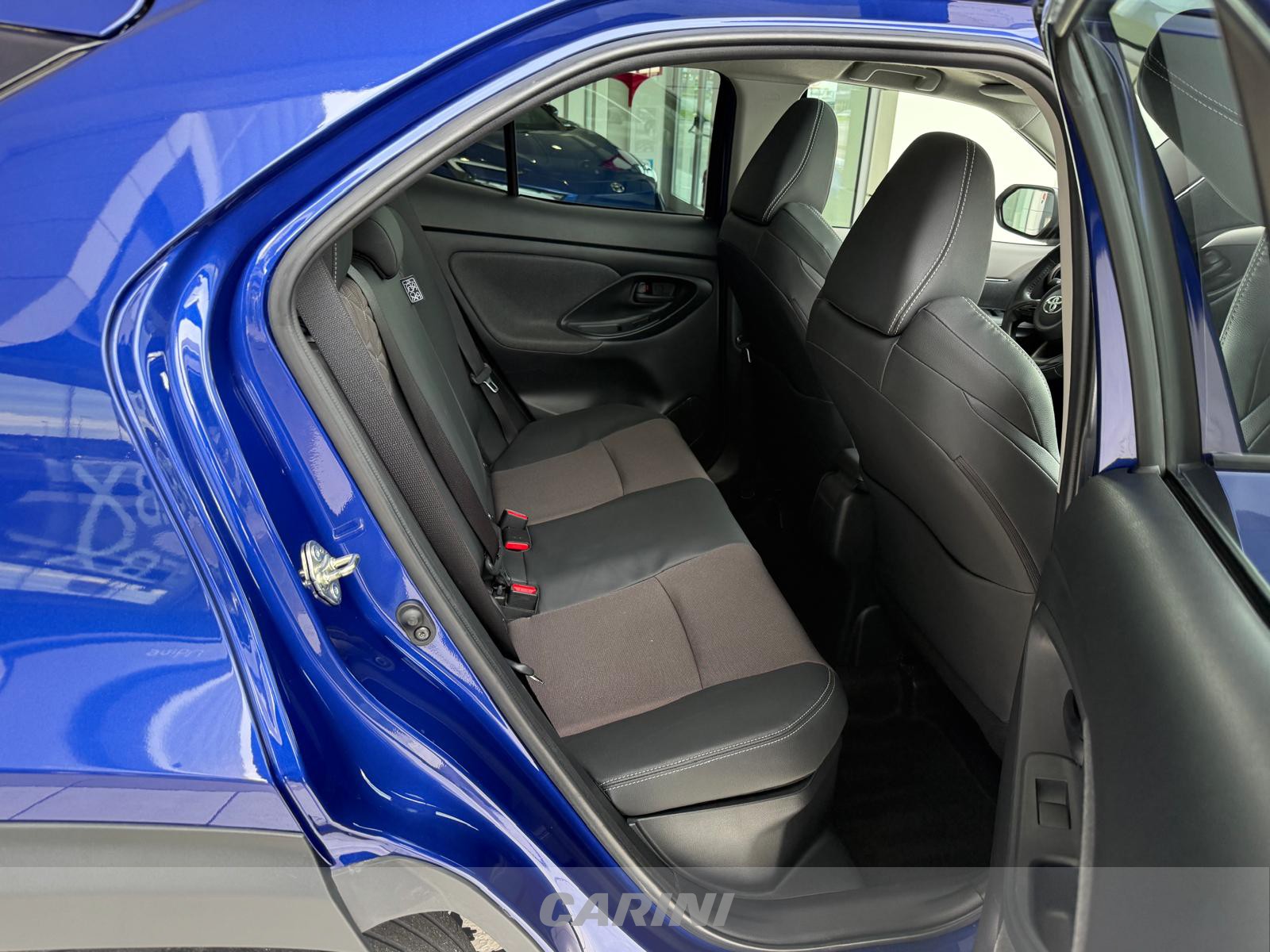CARINI Toyota yaris cross