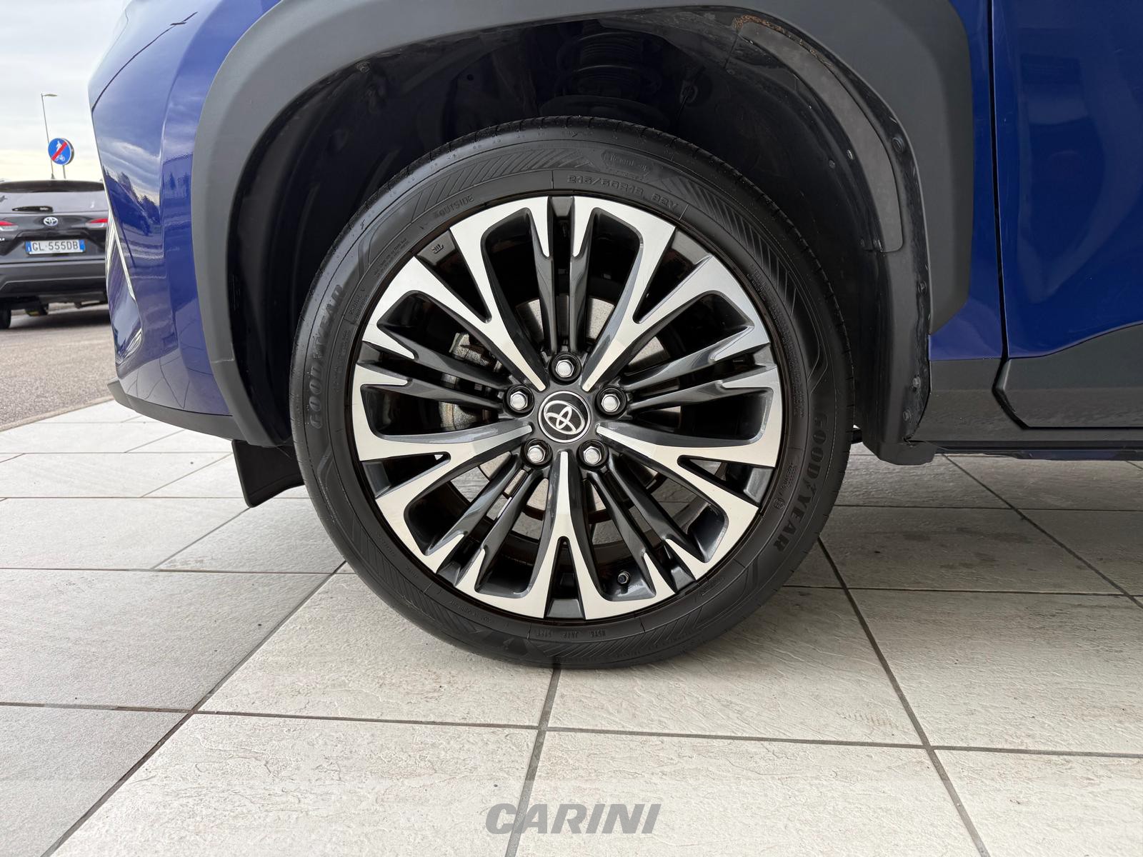 CARINI Toyota yaris cross