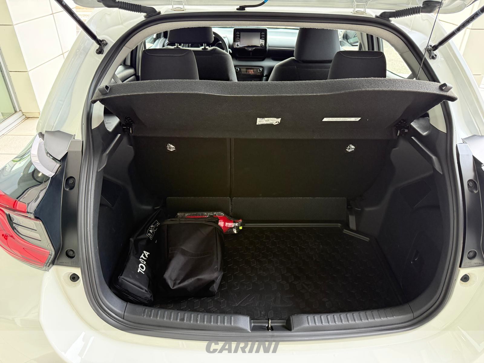 CARINI Toyota Yaris