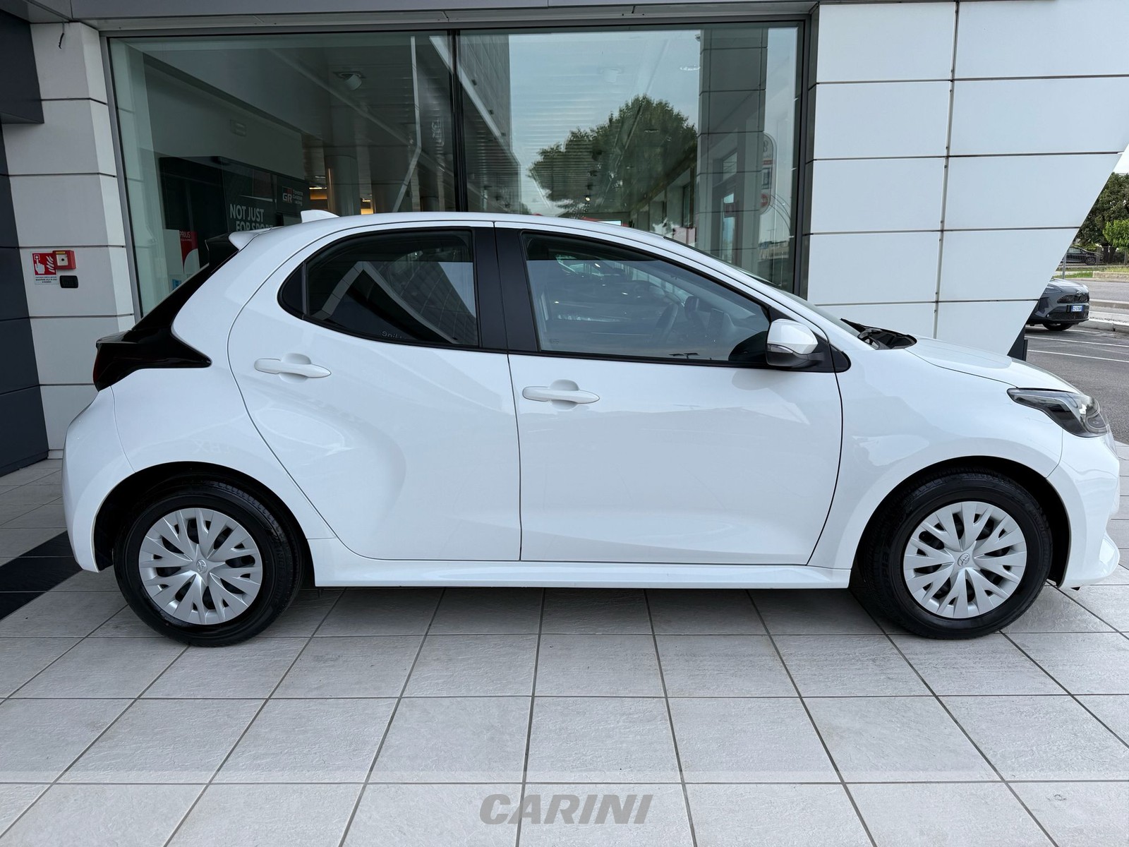 CARINI Toyota Yaris