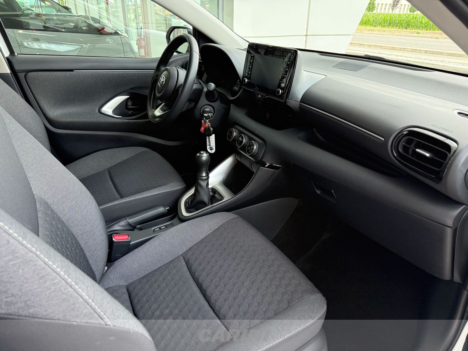 CARINI Toyota Yaris