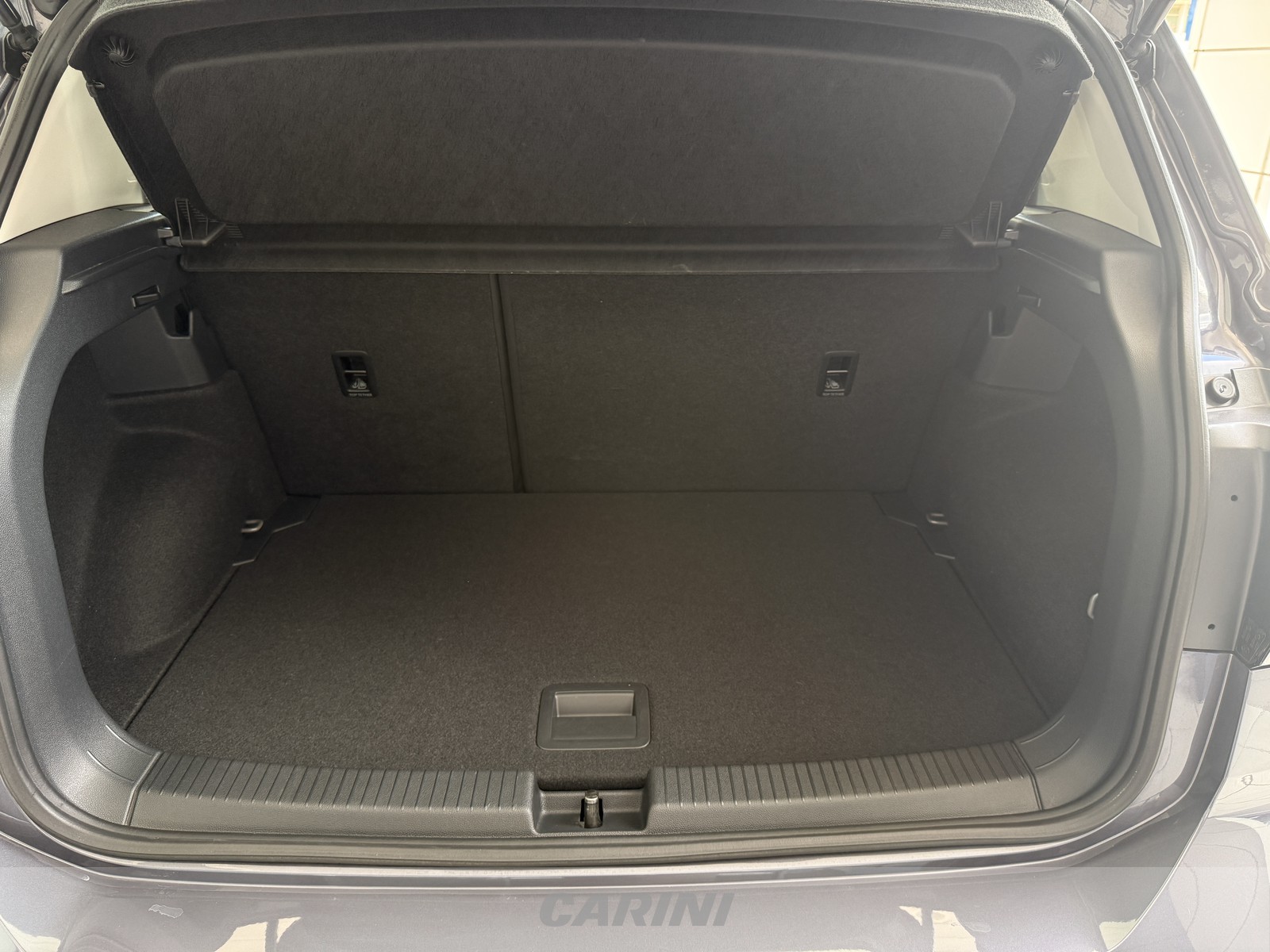 CARINI Volkswagen T-Cross